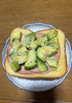 アボカドとハムのチーズトースト-レシピのメイン写真