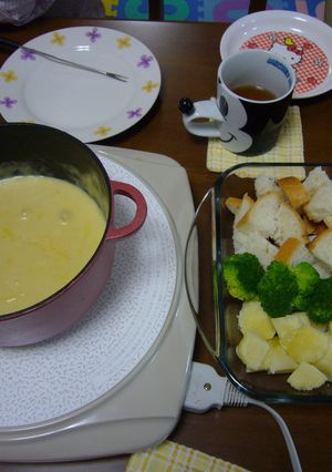 こどもも一緒に☆チーズフォンデュ-レシピのメイン写真