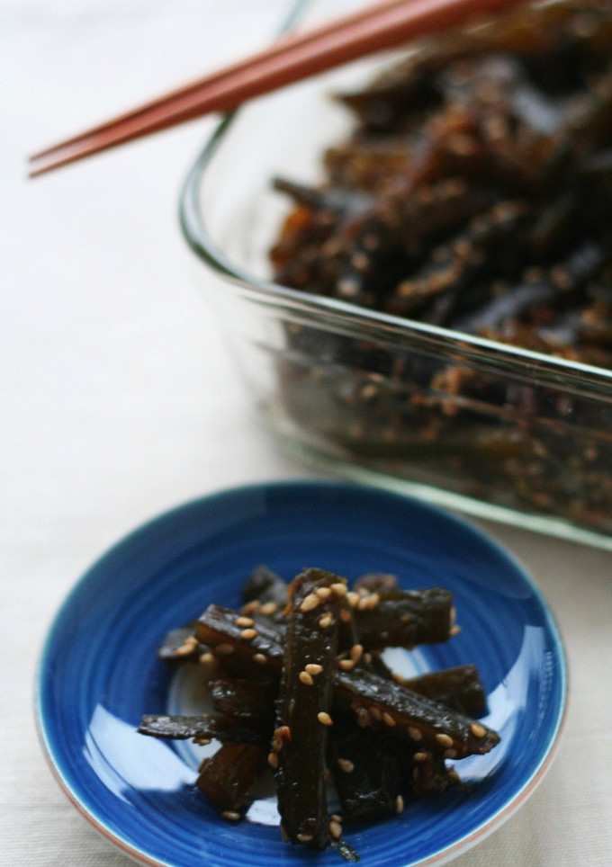 生姜をきかせた、茎わかめの胡麻おかか炒め-レシピのメイン写真