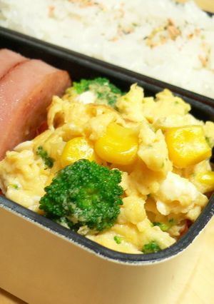 お弁当に✿ブロッコリーとコーンの卵✿-レシピのメイン写真