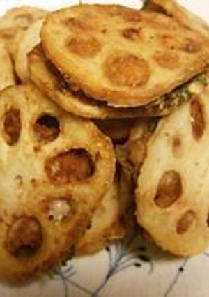 大葉も挟んで～蓮根挟み揚げ～しょうが風味-レシピのメイン写真