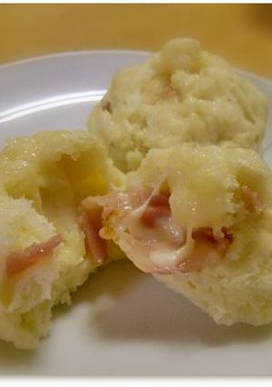 ホットケーキ粉でベーコン・あん・肉まん-レシピのメイン写真