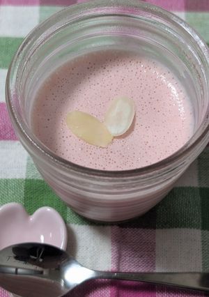 ピンクのレアチーズプリン（ビーツ使用）-レシピのメイン写真