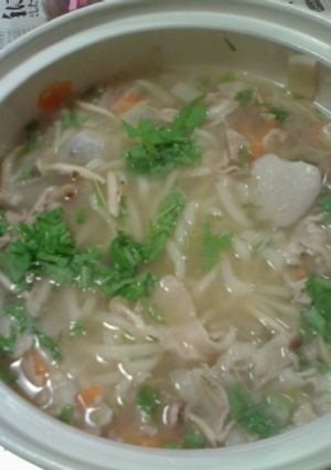 豚汁とうどんのコラボ鍋-レシピのメイン写真