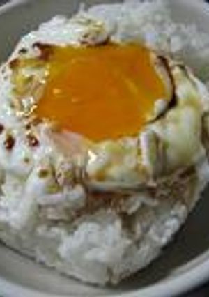 もっと簡単な朝食を洋風目玉焼き丼-レシピのメイン写真