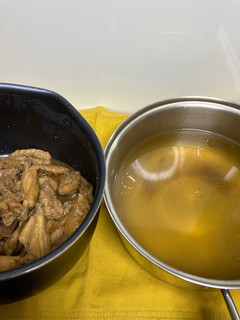 鶏肉出汁と賄い鶏甘辛煮-レシピのメイン写真