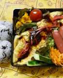 4/28オムそばとひじきおにぎり弁当