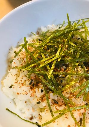 毎日の白ごはん●胡麻かけ＆ふりかけごはん-レシピのメイン写真