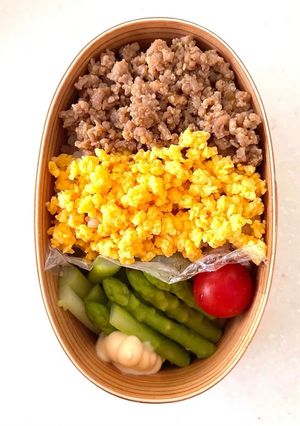 鶏そぼろ丼⭐︎炒り卵2色丼⭐︎親子丼☆お弁当-レシピのメイン写真