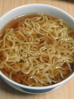 お湯で溶かすだけ!簡単醤油ラーメンスープ-レシピのメイン写真