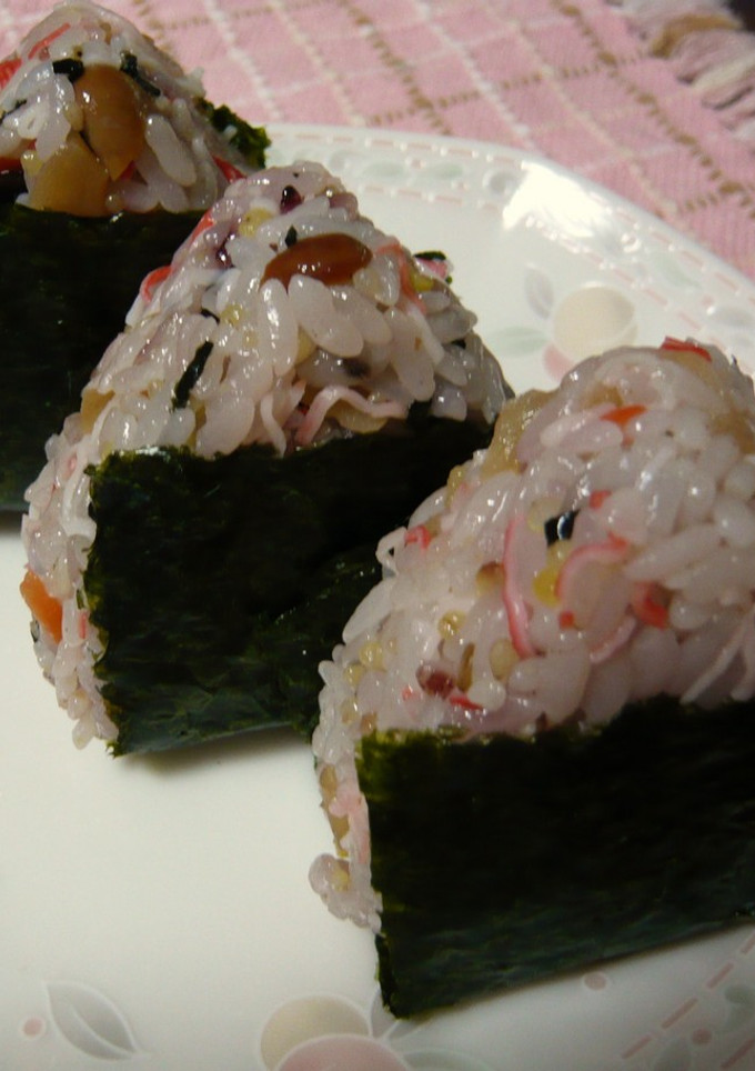 ちらし寿司 in カニかま のおにぎり-レシピのメイン写真