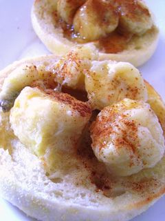 焼きバナナのせシナモントースト-レシピのメイン写真