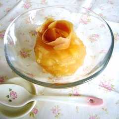 รูปของ 果肉感いっぱい❀薔薇のアップルジュレ