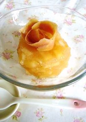 果肉感いっぱい❀薔薇のアップルジュレ-レシピのメイン写真