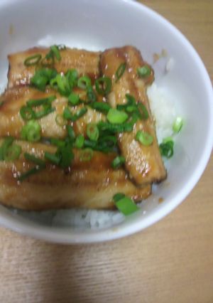 にんにくが効いてる!!さんまの蒲焼き丼-レシピのメイン写真
