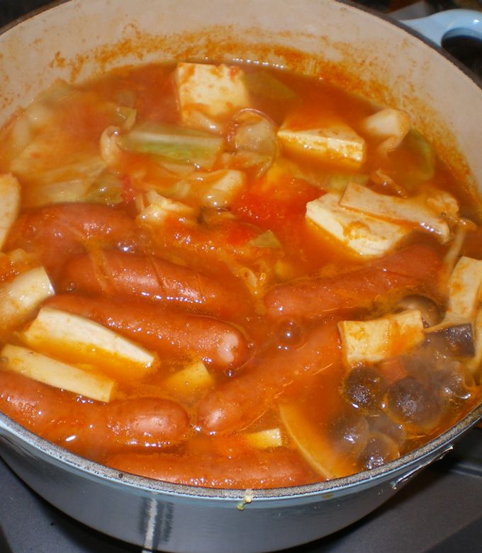 ルクルーゼ トマト鍋 ルクルーゼで☆水無し簡単！ トマト鍋 by yucca** 【クックパッド