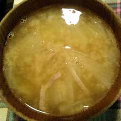รูปของ 大根とベーコンの味噌汁☆