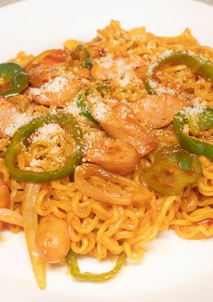 辛ラーメン・ナポリタン風-レシピのメイン写真