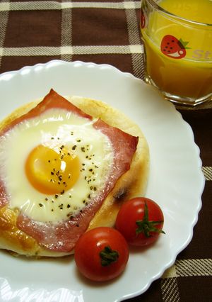 簡単！朝ごはん★ベーコンエッグパン♪-レシピのメイン写真