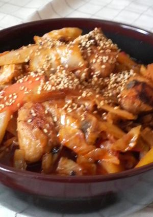 焼きそば麺とトマト鍋-レシピのメイン写真