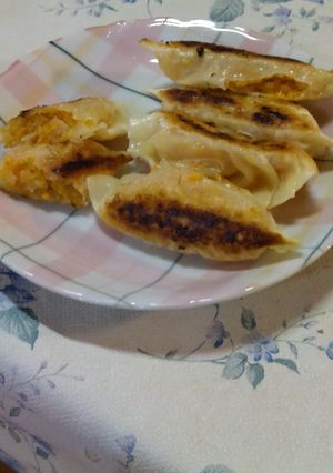 子供に人気　人参餃子-レシピのメイン写真