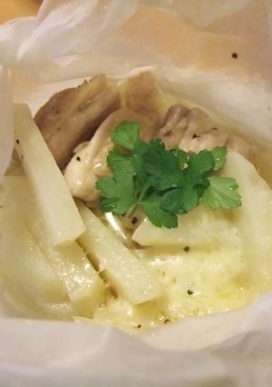 チキンとポテチーズのハーブ包み焼き-レシピのメイン写真