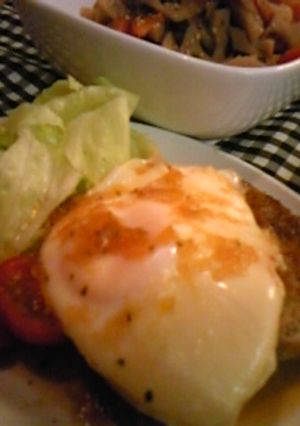 目玉焼きハンバーグ☆オニオンソースかけ-レシピのメイン写真
