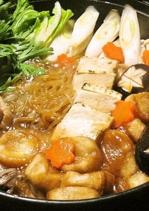 鶏スキ焼き♪簡単うまい鶏肉のすき焼き！-レシピのメイン写真