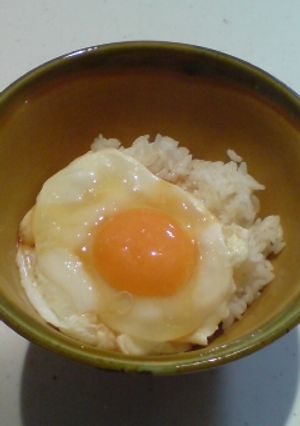 超簡単目玉焼き丼-レシピのメイン写真