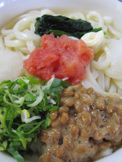 白だしで、簡単めんたい納豆うどん-レシピのメイン写真