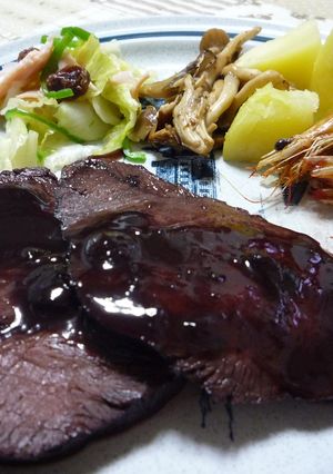 ビーフステーキのブルーベリーさっぱり煮-レシピのメイン写真
