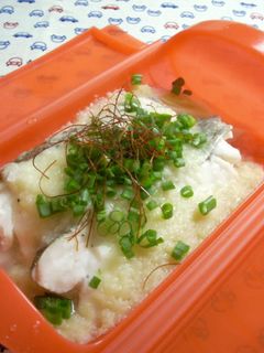 スチームケースで!白身魚のやまいも蒸し-レシピのメイン写真