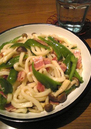 ベーコンとピーマンの洋風焼きうどん-レシピのメイン写真