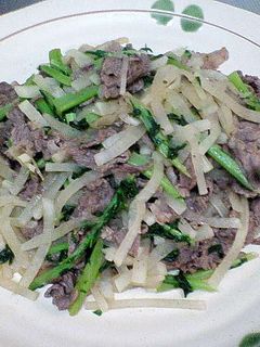 「大根と大根の葉と牛肉の炒めもの」-レシピのメイン写真