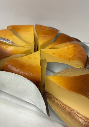 混ぜて焼くだけ！ベイクドチーズケーキ-レシピのメイン写真