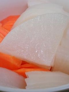 「ゆで大根のぬか漬け」-レシピのメイン写真