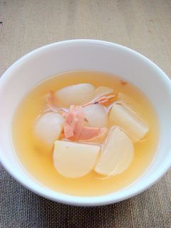 やわらかトロトロ小カブとベーコンのスープ-レシピのメイン写真