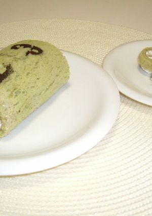 ヤーコンの抹茶米粉ロールケーキ♪-レシピのメイン写真
