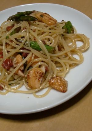 鮭とアスパラのうめしそﾊﾟｽﾀ-レシピのメイン写真