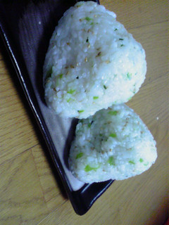 油なし!お弁当に大根葉のおにぎり-レシピのメイン写真
