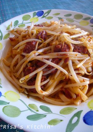 ✿もやしとコンビーフのナポリタンうどん✿-レシピのメイン写真