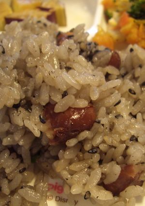 黒飯！金時豆と黒ごまの炊き込みご飯-レシピのメイン写真