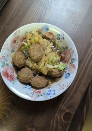 鶏つみれ団子と刻みキャベツの和風生甘辛煮-レシピのメイン写真