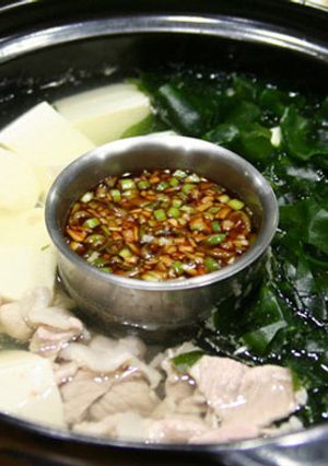 わかめたっぷり韓国風湯豆腐-レシピのメイン写真