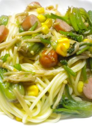 スパゲティー（ほうれん草とエノキコーン）-レシピのメイン写真