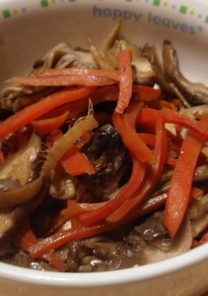簡単！にんじんとキノコの炒め煮-レシピのメイン写真