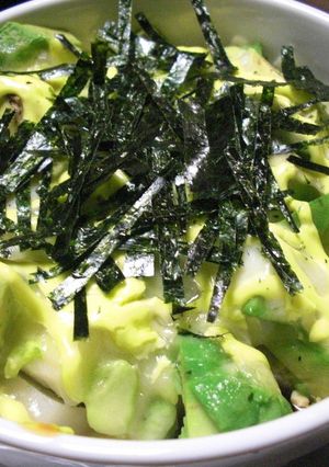 餅ちーずグラタンinアボガド-レシピのメイン写真
