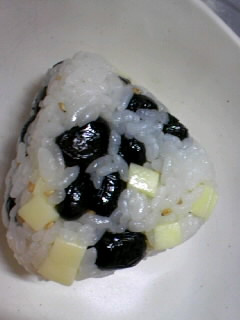 黒豆チーズおにぎり-レシピのメイン写真