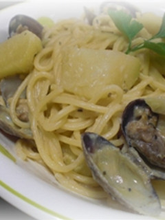 浅蜊とじゃがいもの白い和風スパゲッティ-レシピのメイン写真