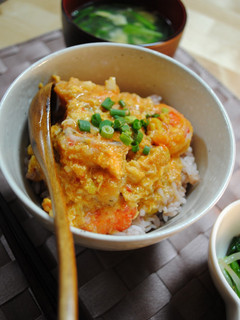 ふんわり♪卵エビチリ丼-レシピのメイン写真